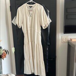 Elegant Cream Maxi Dress